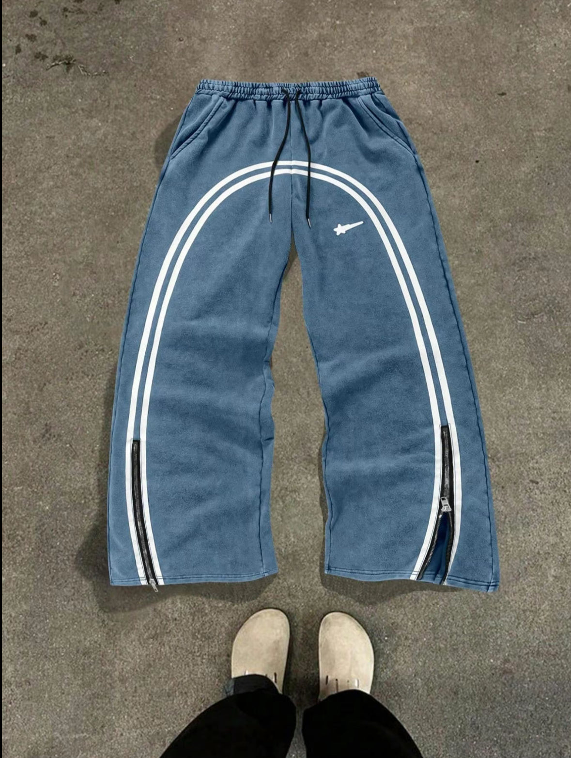 Flared Zipper Star Sweats